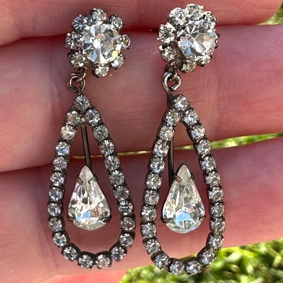 Vintage Rhinestone Dangle Earrings for Pierced Ears Silver Tone - Picture 3 of 10